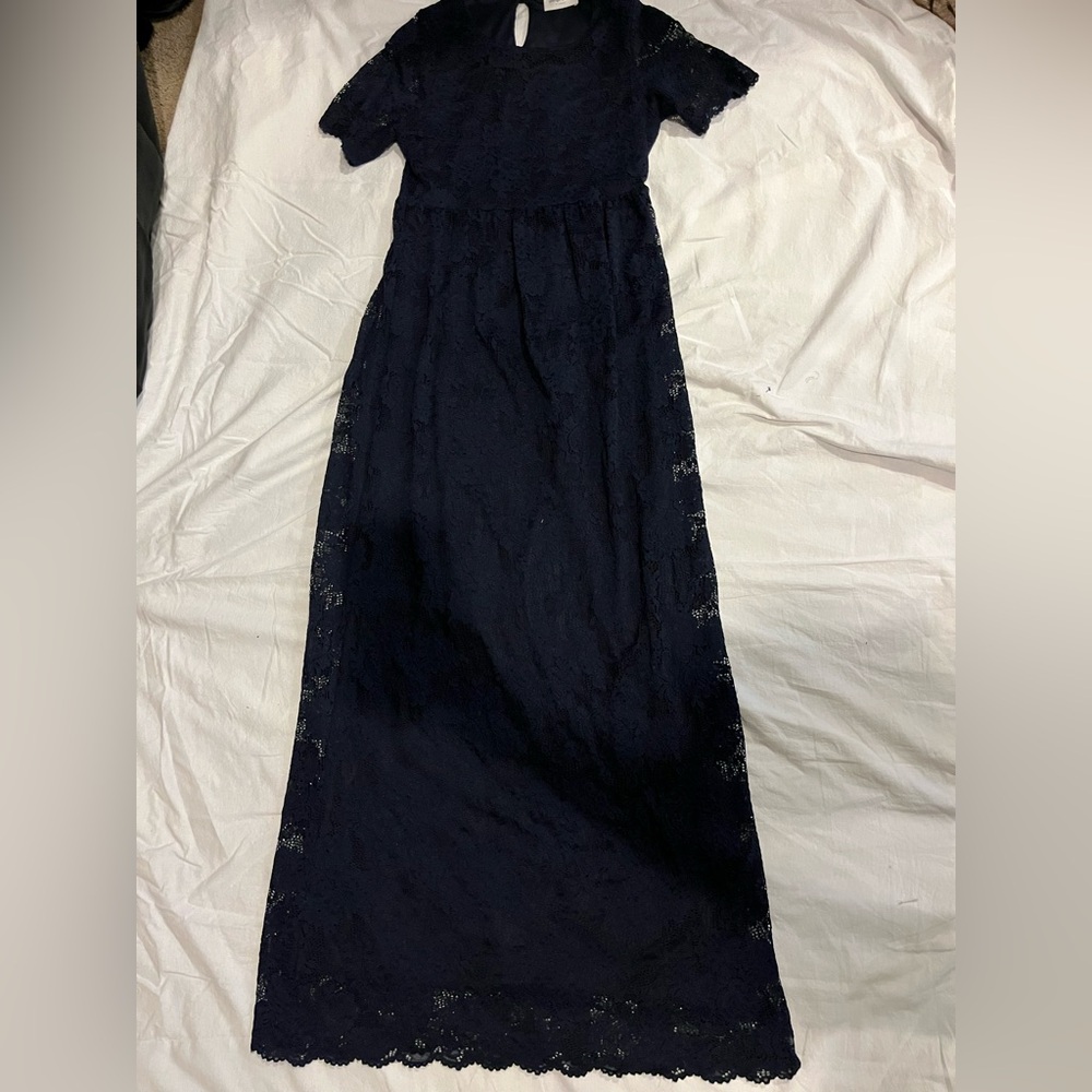 Elegant Navy Lace Maxi Dress